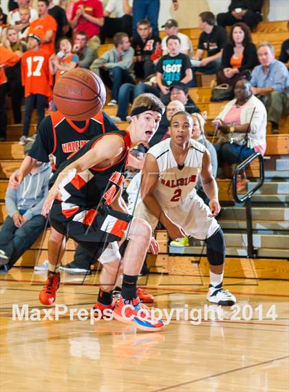 Thumbnail 1 in Half Moon Bay vs. Salesian (CIF NorCal Regional D4 Semifinal) photogallery.