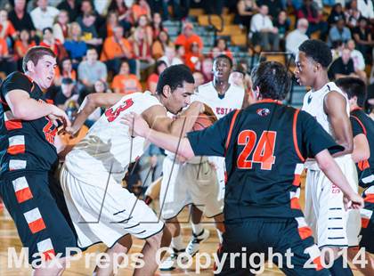 Thumbnail 3 in Half Moon Bay vs. Salesian (CIF NorCal Regional D4 Semifinal) photogallery.