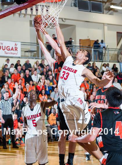 Thumbnail 2 in Half Moon Bay vs. Salesian (CIF NorCal Regional D4 Semifinal) photogallery.