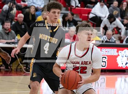 Thumbnail 2 in Montour @ Moon Area photogallery.