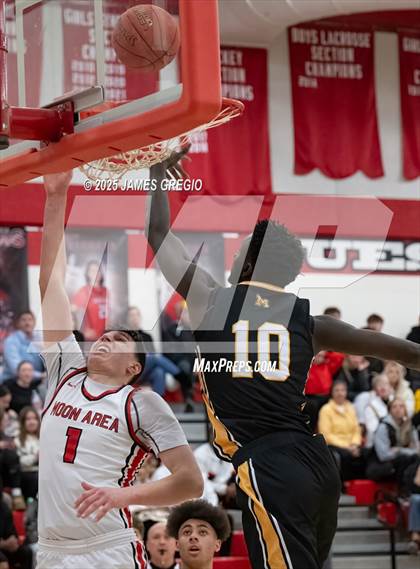 Thumbnail 2 in Montour @ Moon Area photogallery.