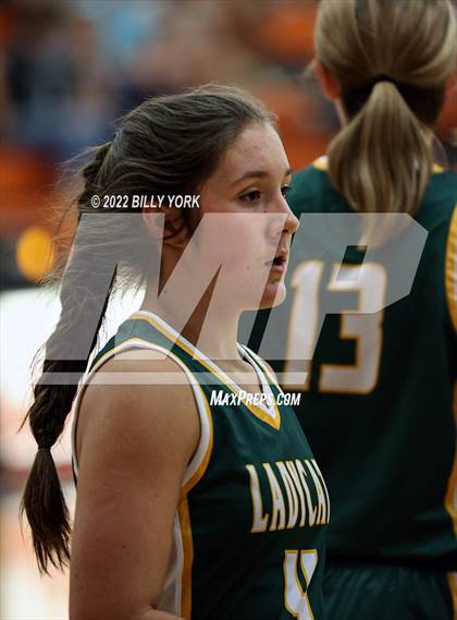 Thumbnail 1 in Grand Saline vs Harleton photogallery.