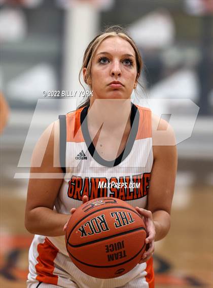 Thumbnail 3 in Grand Saline vs Harleton photogallery.
