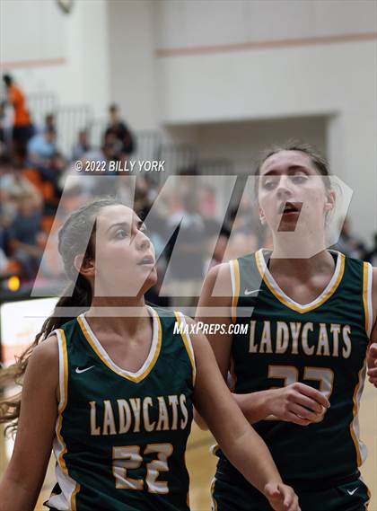 Thumbnail 1 in Grand Saline vs Harleton photogallery.