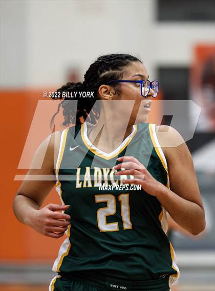 Thumbnail 1 in Grand Saline vs Harleton photogallery.