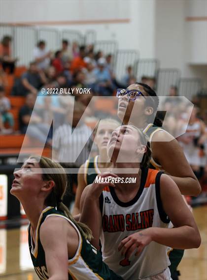 Thumbnail 2 in Grand Saline vs Harleton photogallery.
