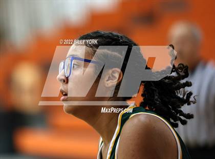 Thumbnail 3 in Grand Saline vs Harleton photogallery.