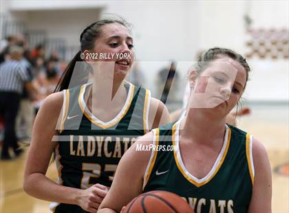 Thumbnail 3 in Grand Saline vs Harleton photogallery.