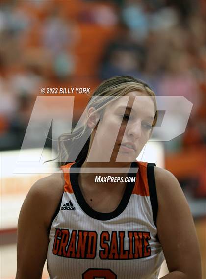 Thumbnail 3 in Grand Saline vs Harleton photogallery.