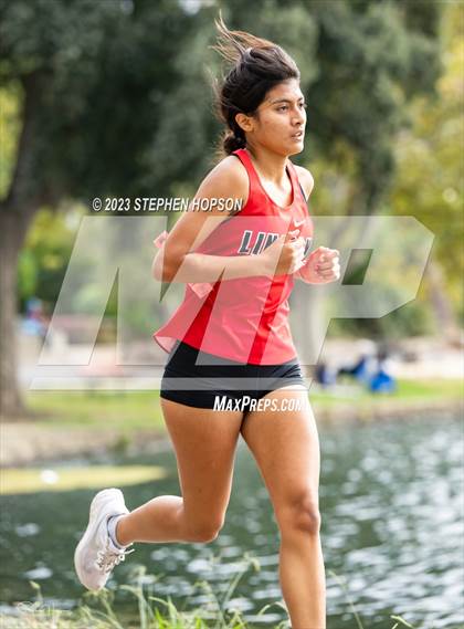 Thumbnail 2 in T-Cal Invitational photogallery.