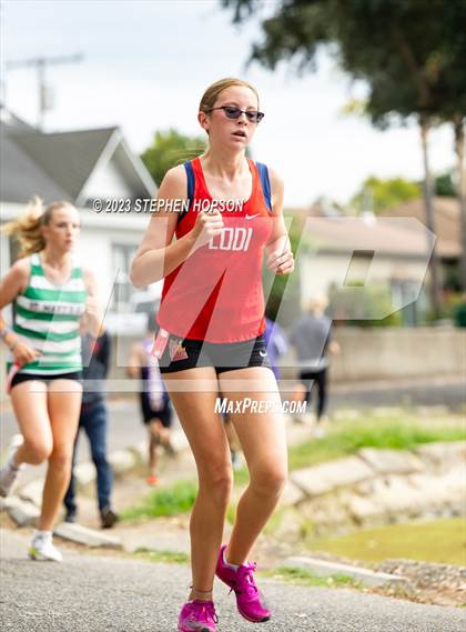 Thumbnail 1 in T-Cal Invitational photogallery.