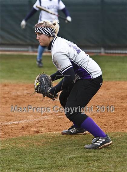 Thumbnail 1 in Crowley vs. Bell (Mansfield Varsity Softball Tournament) photogallery.