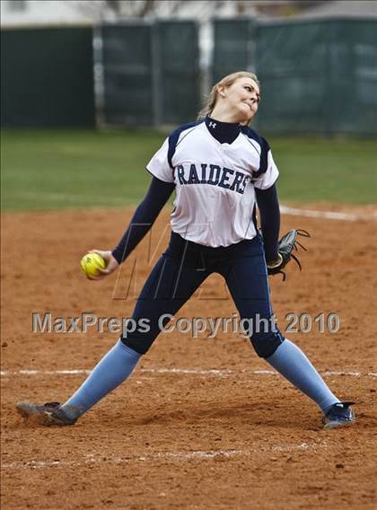 Thumbnail 2 in Crowley vs. Bell (Mansfield Varsity Softball Tournament) photogallery.