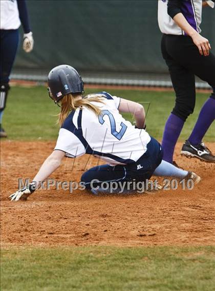 Thumbnail 3 in Crowley vs. Bell (Mansfield Varsity Softball Tournament) photogallery.