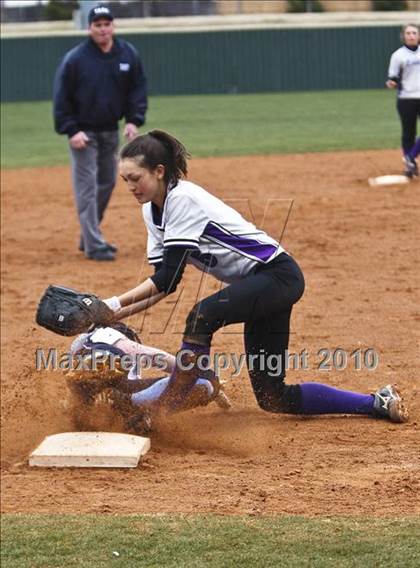 Thumbnail 1 in Crowley vs. Bell (Mansfield Varsity Softball Tournament) photogallery.