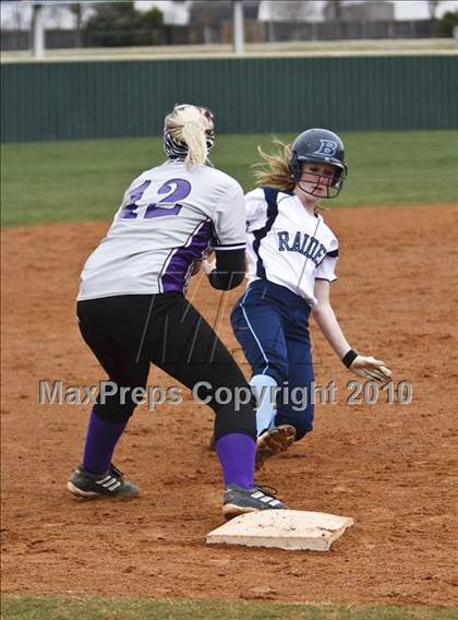 Thumbnail 3 in Crowley vs. Bell (Mansfield Varsity Softball Tournament) photogallery.