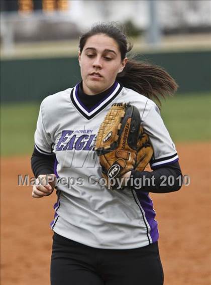 Thumbnail 2 in Crowley vs. Bell (Mansfield Varsity Softball Tournament) photogallery.