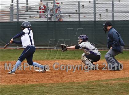 Thumbnail 2 in Crowley vs. Bell (Mansfield Varsity Softball Tournament) photogallery.