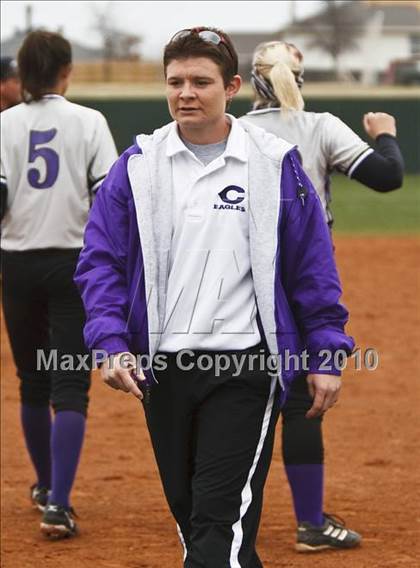 Thumbnail 2 in Crowley vs. Bell (Mansfield Varsity Softball Tournament) photogallery.