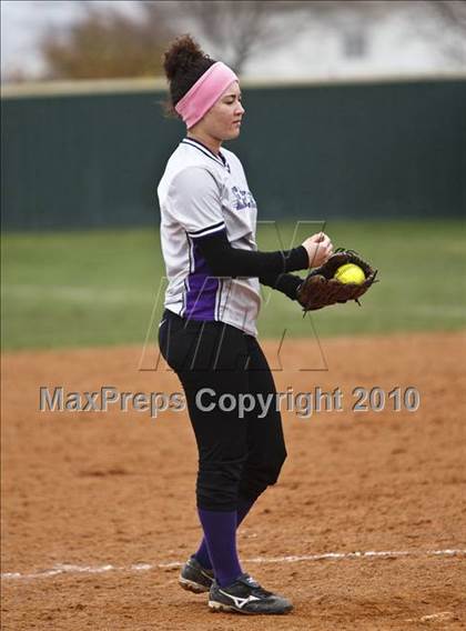 Thumbnail 3 in Crowley vs. Bell (Mansfield Varsity Softball Tournament) photogallery.