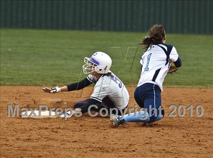 Thumbnail 3 in Crowley vs. Bell (Mansfield Varsity Softball Tournament) photogallery.