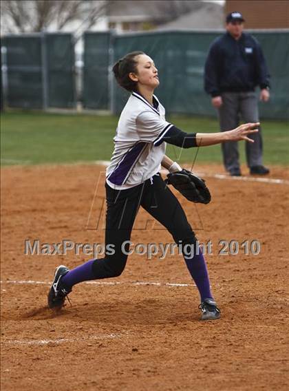 Thumbnail 1 in Crowley vs. Bell (Mansfield Varsity Softball Tournament) photogallery.