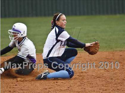 Thumbnail 3 in Crowley vs. Bell (Mansfield Varsity Softball Tournament) photogallery.