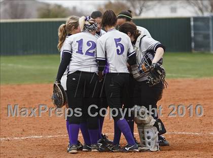 Thumbnail 2 in Crowley vs. Bell (Mansfield Varsity Softball Tournament) photogallery.