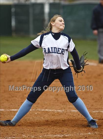 Thumbnail 2 in Crowley vs. Bell (Mansfield Varsity Softball Tournament) photogallery.