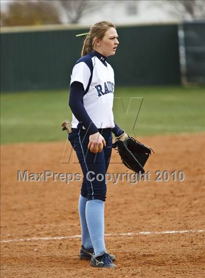 Thumbnail 2 in Crowley vs. Bell (Mansfield Varsity Softball Tournament) photogallery.