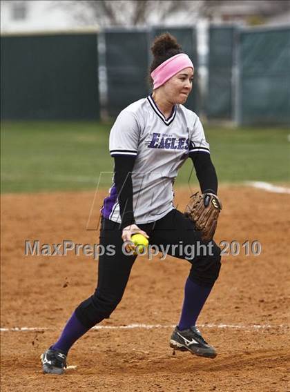 Thumbnail 1 in Crowley vs. Bell (Mansfield Varsity Softball Tournament) photogallery.