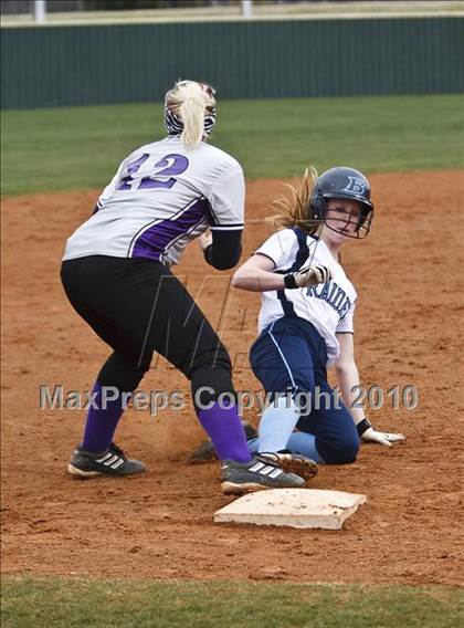 Thumbnail 1 in Crowley vs. Bell (Mansfield Varsity Softball Tournament) photogallery.