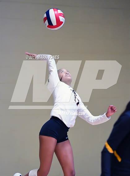 Thumbnail 3 in Bishop O'Dowd vs. Mira Costa (Nike Tournament of Champions) photogallery.