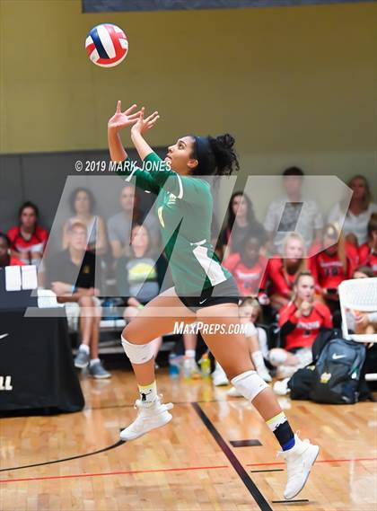 Thumbnail 3 in Bishop O'Dowd vs. Mira Costa (Nike Tournament of Champions) photogallery.