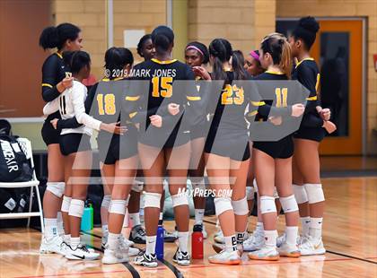 Thumbnail 2 in Bishop O'Dowd vs. Mira Costa (Nike Tournament of Champions) photogallery.