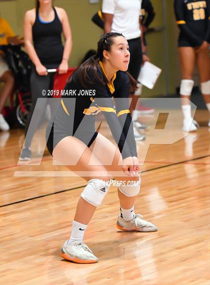Thumbnail 1 in Bishop O'Dowd vs. Mira Costa (Nike Tournament of Champions) photogallery.