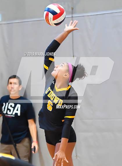 Thumbnail 3 in Bishop O'Dowd vs. Mira Costa (Nike Tournament of Champions) photogallery.