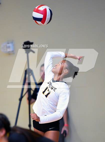 Thumbnail 2 in Bishop O'Dowd vs. Mira Costa (Nike Tournament of Champions) photogallery.