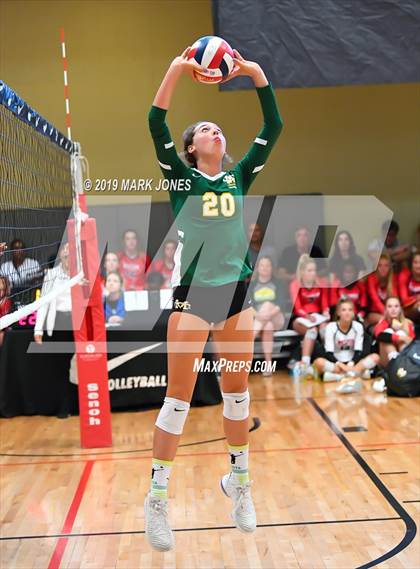 Thumbnail 3 in Bishop O'Dowd vs. Mira Costa (Nike Tournament of Champions) photogallery.