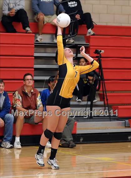 Thumbnail 1 in Bishiop O'Dowd vs. Napa (Super 8 Invitational) photogallery.