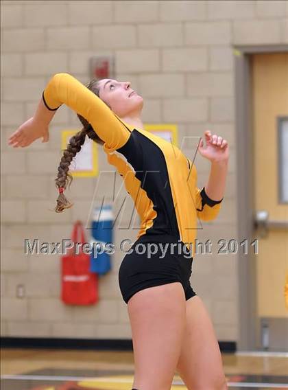 Thumbnail 3 in Bishiop O'Dowd vs. Napa (Super 8 Invitational) photogallery.