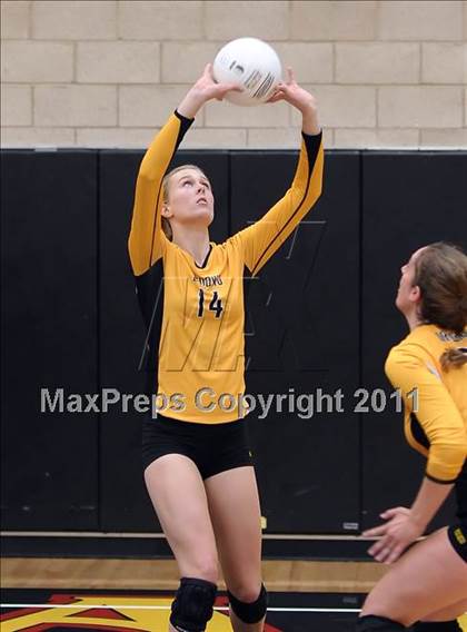 Thumbnail 2 in Bishiop O'Dowd vs. Napa (Super 8 Invitational) photogallery.