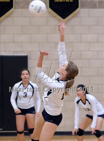 Thumbnail 3 in Bishiop O'Dowd vs. Napa (Super 8 Invitational) photogallery.