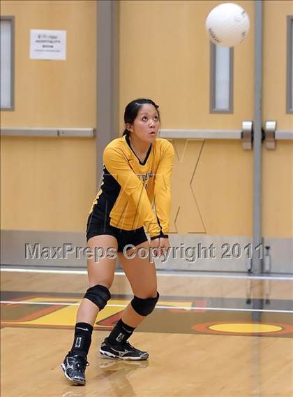 Thumbnail 1 in Bishiop O'Dowd vs. Napa (Super 8 Invitational) photogallery.