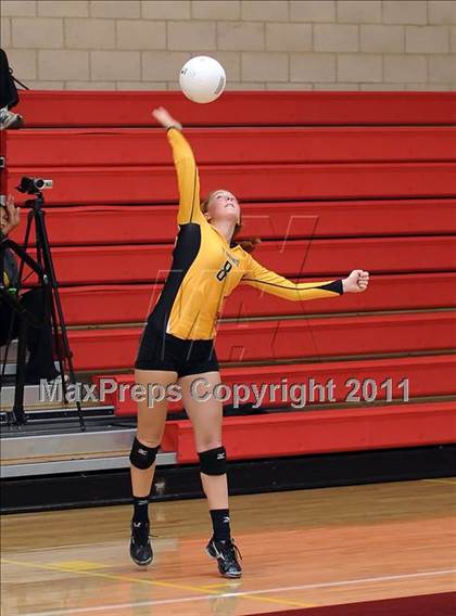 Thumbnail 1 in Bishiop O'Dowd vs. Napa (Super 8 Invitational) photogallery.