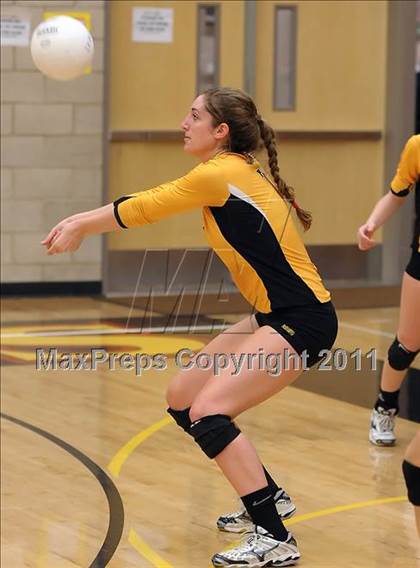 Thumbnail 2 in Bishiop O'Dowd vs. Napa (Super 8 Invitational) photogallery.