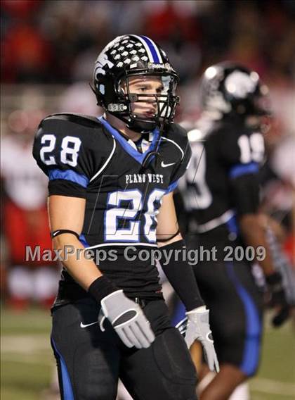 Thumbnail 2 in Plano West vs. Cedar Hill (Texas Bi-District Playoffs) photogallery.