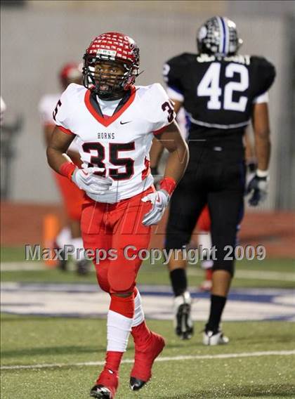 Thumbnail 1 in Plano West vs. Cedar Hill (Texas Bi-District Playoffs) photogallery.
