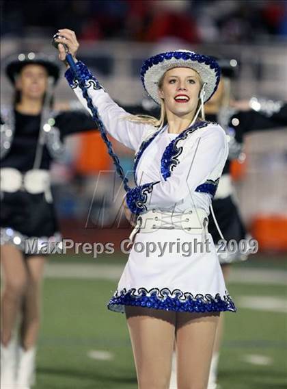 Thumbnail 2 in Plano West vs. Cedar Hill (Texas Bi-District Playoffs) photogallery.