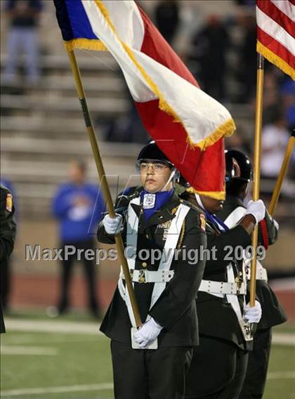 Thumbnail 2 in Plano West vs. Cedar Hill (Texas Bi-District Playoffs) photogallery.